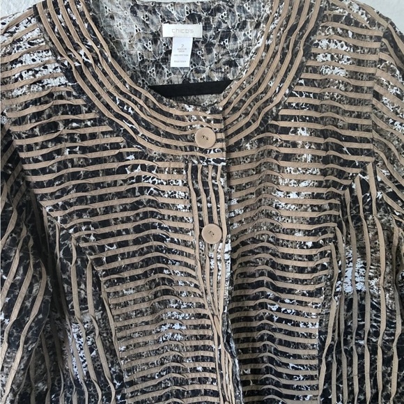Art To Wear Chico's Jacket L Women Jungle Print Duble Button Bohomein Excellent - Picture 9 of 14